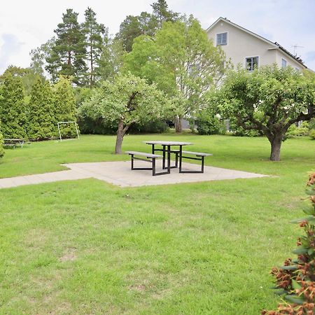 Pensionat Prinshoejden - Home Katrineholm Exterior photo
